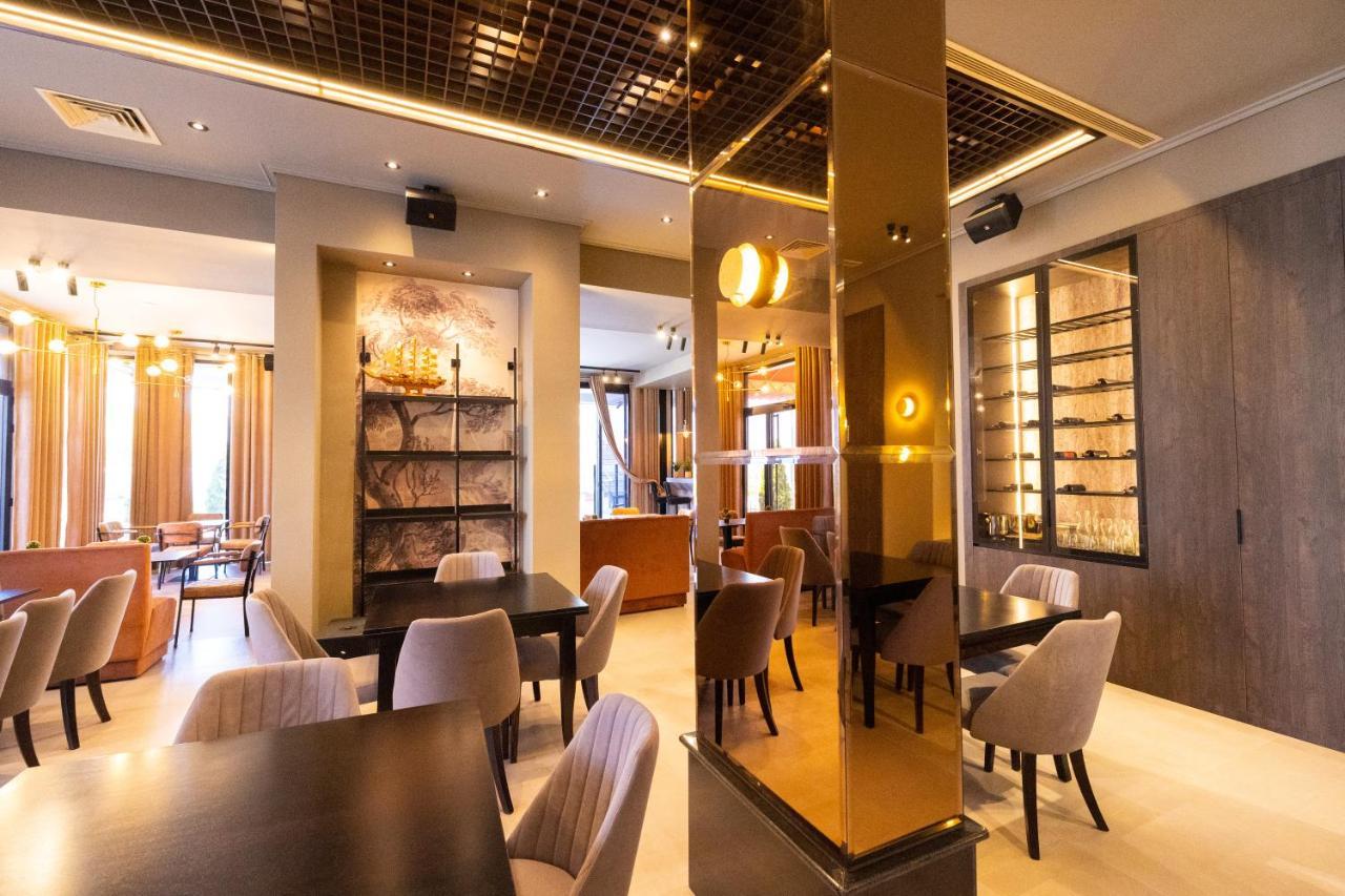 New Donantelo Hotel فلورا المظهر الخارجي الصورة